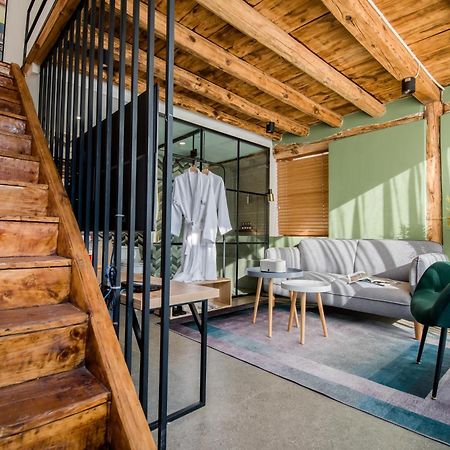 No Flowers Boutique Hostel Куньмин Экстерьер фото