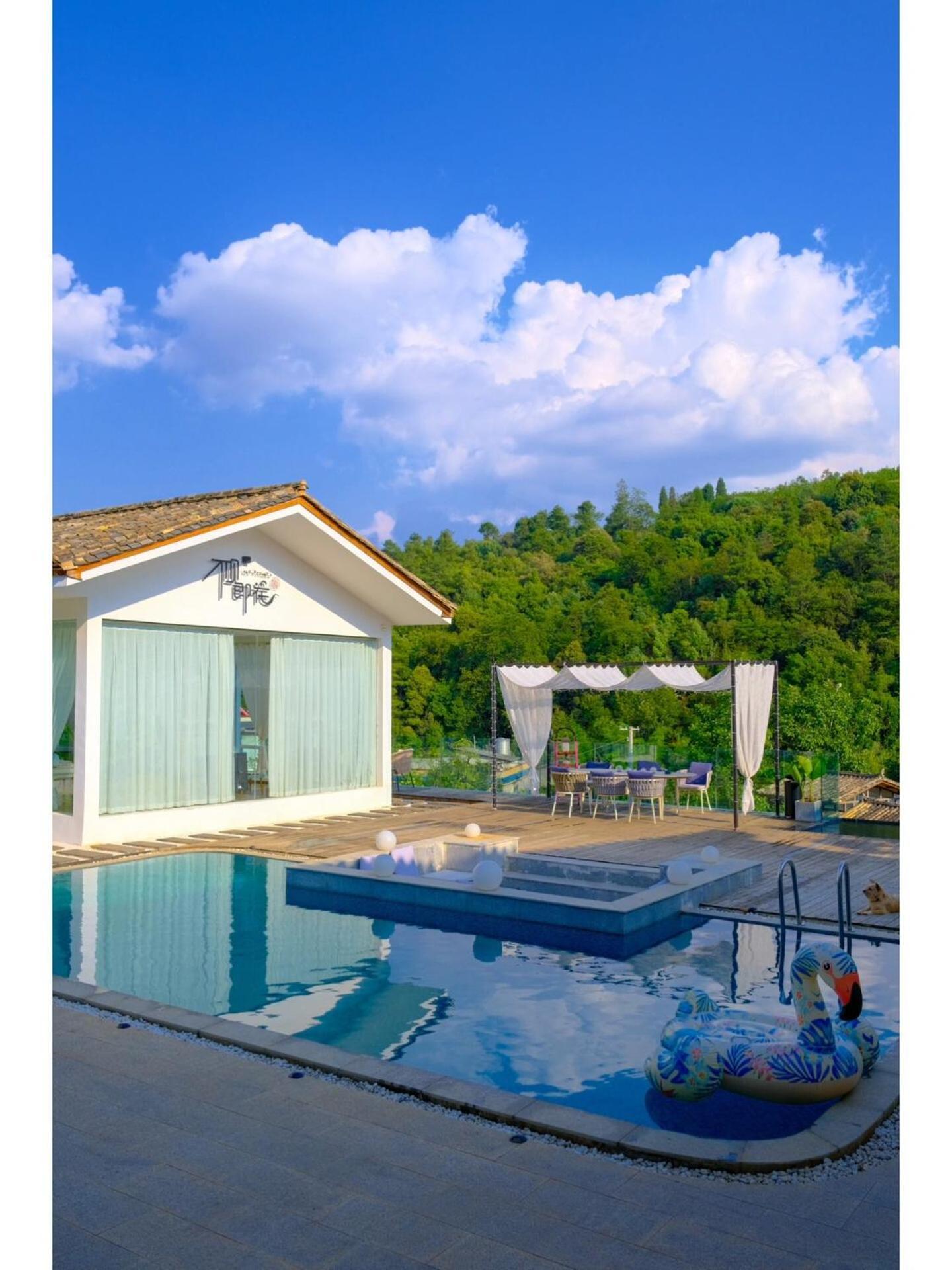 No Flowers Boutique Hostel Куньмин Экстерьер фото